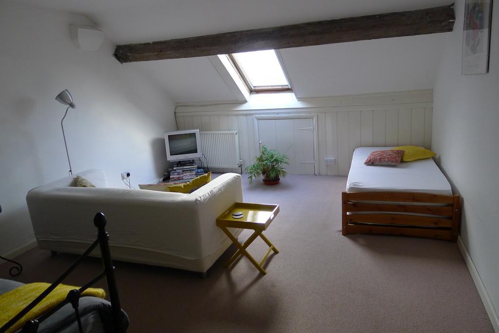 Totters Hostel كارنارفون الغرفة الصورة